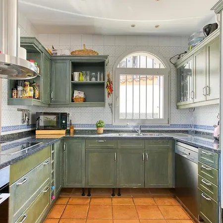 Casa Con Piscina Y Amarre * Empuriabrava