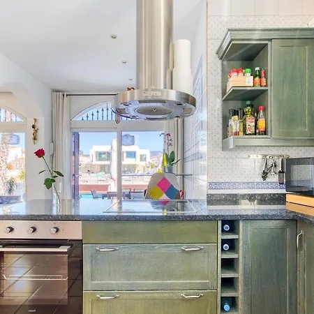 Holiday home Casa Con Piscina Y Amarre *