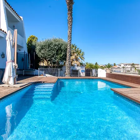 Casa Con Piscina Y Amarre Empuriabrava